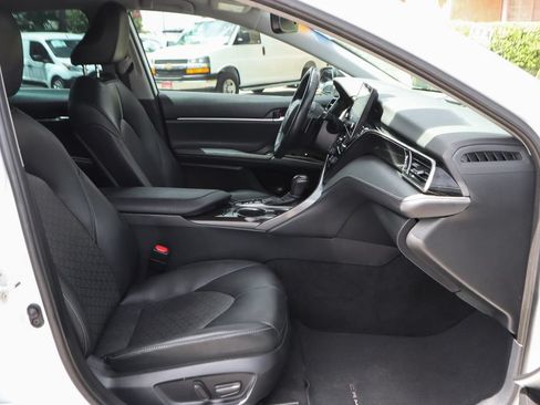 Used 2023 Toyota Camry XSE FWD image 35