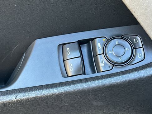 Certified 2023 Chevrolet Camaro LT image 13