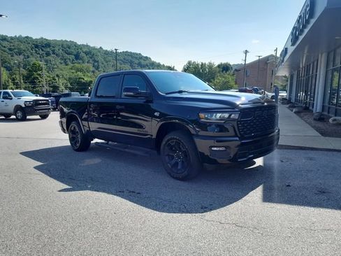 Used 2026 RAM 1500 Big Horn AWD/4WD image 2