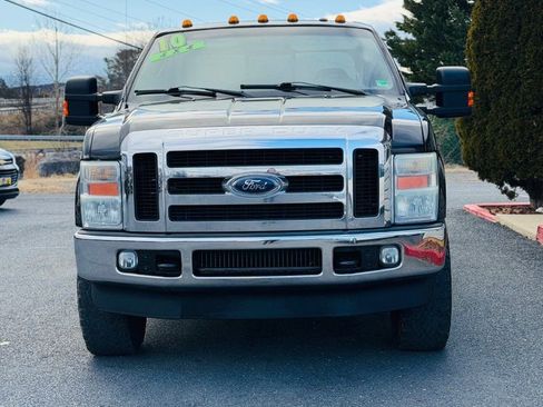 Used 2010 Ford F250 Lariat image 4