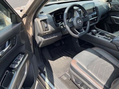 Certified 2024 Nissan Pathfinder Platinum w/ Cargo Package FWD image 12