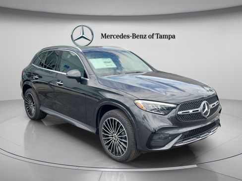 Used 2026 Mercedes-Benz GLC 300 image 4