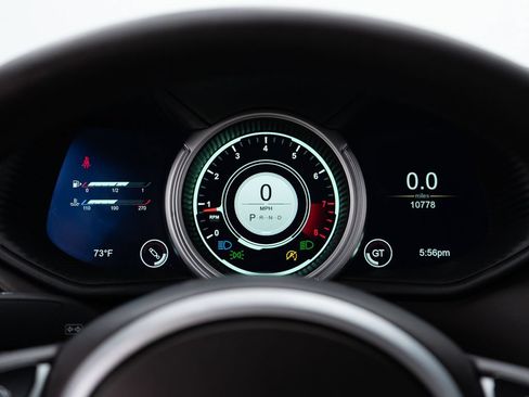 Used 2023 Aston Martin DB11 Volante RWD image 42