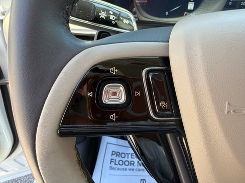 Used 2023 Lincoln Corsair FWD image 27