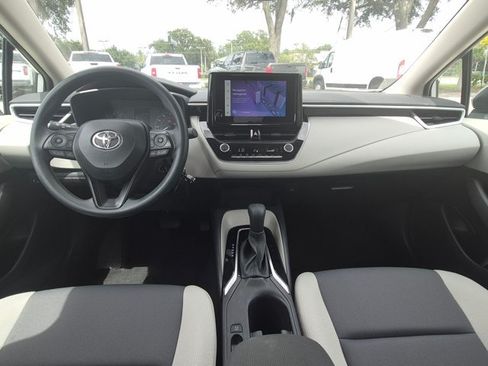 Used 2024 Toyota Corolla LE FWD image 16