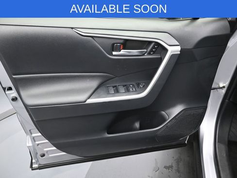 Used 2022 Toyota RAV4 XLE Premium AWD/4WD image 11