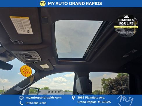 Used 2024 Chevrolet Silverado 3500 High Country w/ Technology Package AWD/4WD image 20