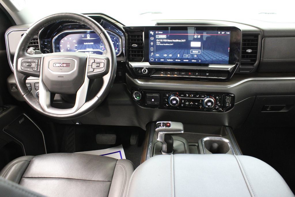 Used 2023 GMC Sierra 1500 SLT w/ SLT Premium Plus Package AWD/4WD image 9