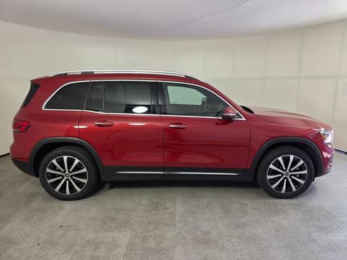 Certified 2022 Mercedes-Benz GLB 250 image 3