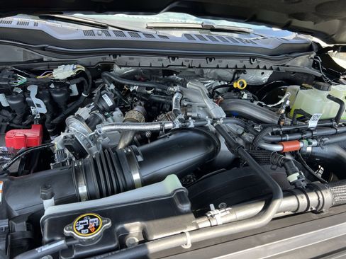 New 2026 Ford F250 Platinum image 28