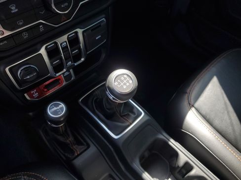 Used 2022 Jeep Gladiator Mojave AWD/4WD image 22