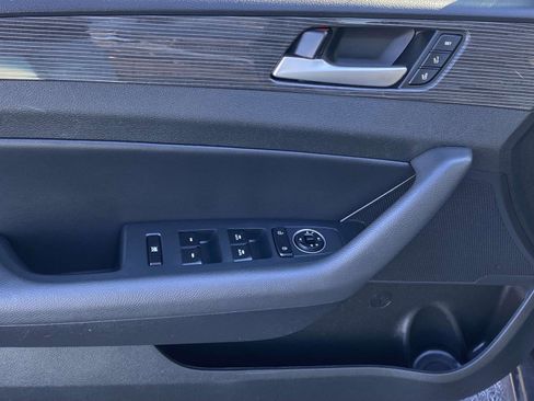 Used 2019 Hyundai Sonata Limited image 16