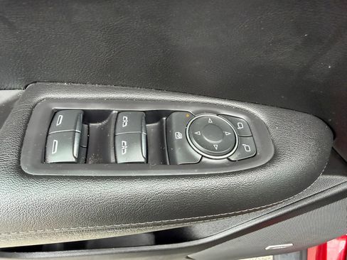 Used 2021 Cadillac XT5 Luxury FWD image 32
