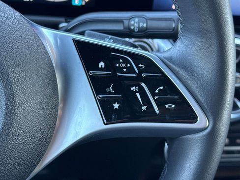 Certified 2025 Mercedes-Benz GLB 250 GLB 250 image 28