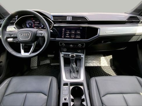 Used 2021 Audi Q3 2.0T Premium w/ Convenience Package AWD/4WD image 16