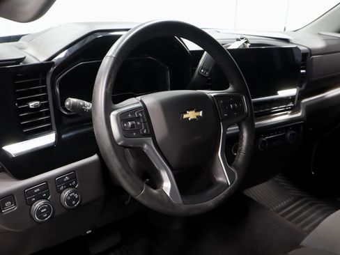Used 2023 Chevrolet Silverado 1500 LT AWD/4WD image 26