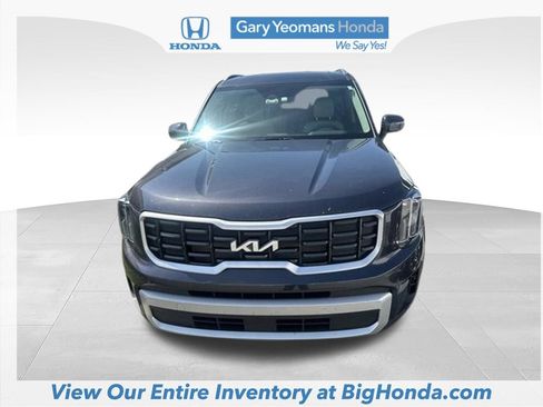 Used 2025 Kia Telluride S FWD image 7