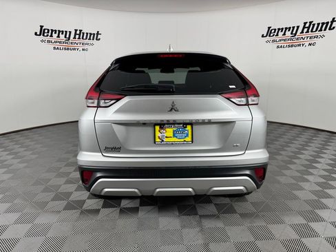 Used 2024 Mitsubishi Eclipse Cross SE AWD/4WD image 8