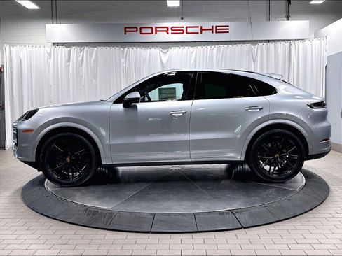 New 2026 Porsche Cayenne Coupe AWD/4WD image 2