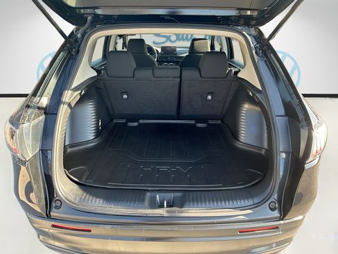 Used 2023 Honda HR-V LX image 25