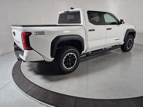 New 2025 Toyota Tacoma TRD Off-Road image 5