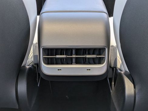 Used 2023 Tesla Model 3 Standard Range RWD image 17