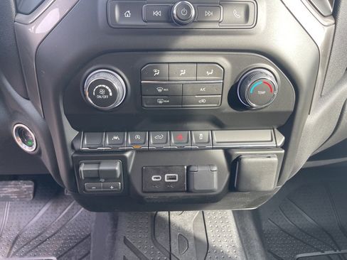 New 2026 Chevrolet Silverado 1500 Custom image 22