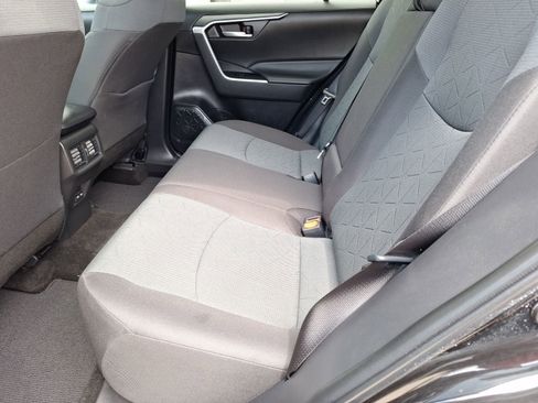 Used 2025 Toyota RAV4 XLE w/ Convenience Package FWD image 30