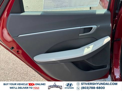 New 2026 Hyundai Sonata SEL FWD image 17