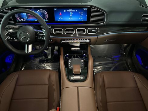 New 2026 Mercedes-Benz GLS 450 4MATIC image 12