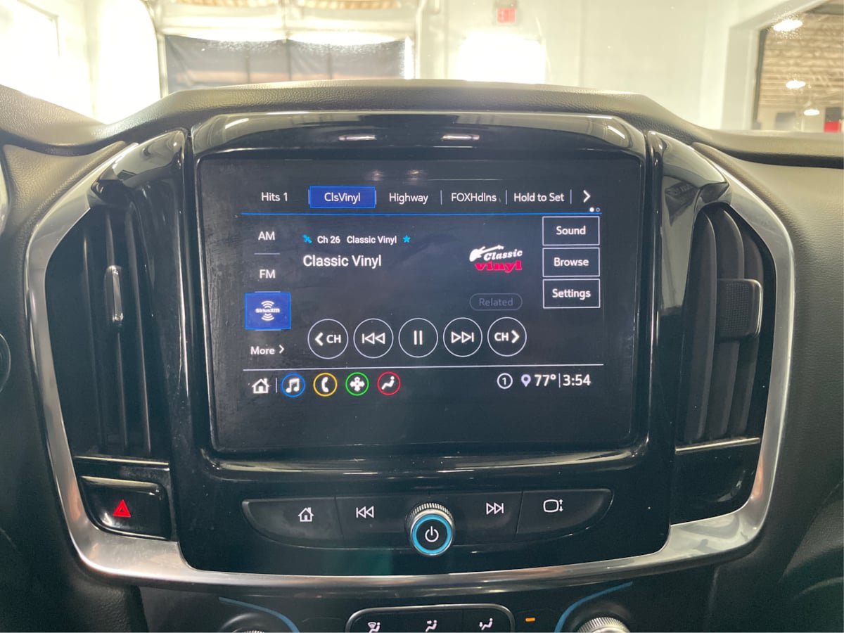 Used 2021 Chevrolet Traverse LT AWD/4WD image 18