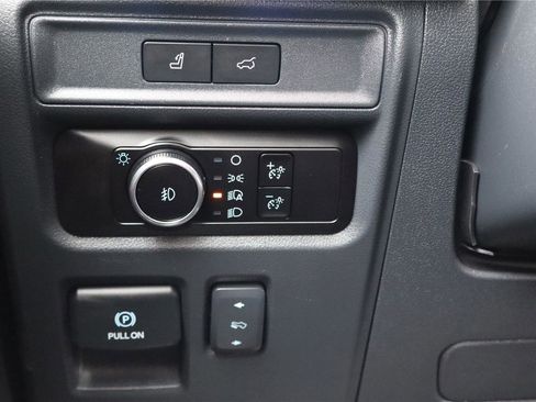 Used 2023 Ford Expedition Max Limited image 15