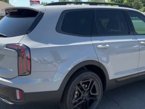 Certified 2025 Kia Telluride SX Prestige X-Line AWD/4WD image 7