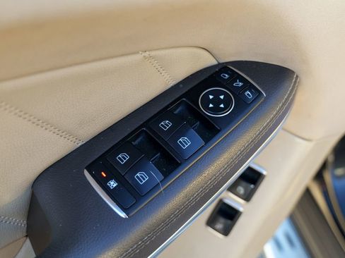 Used 2013 Mercedes-Benz GL 450 4MATIC image 29