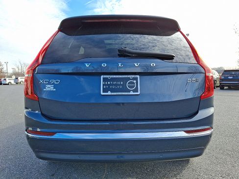 Used 2023 Volvo XC90 B5 Plus w/ Protection Package AWD/4WD image 5