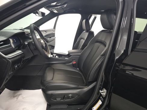 New 2026 Jeep Grand Cherokee L Limited AWD/4WD image 17