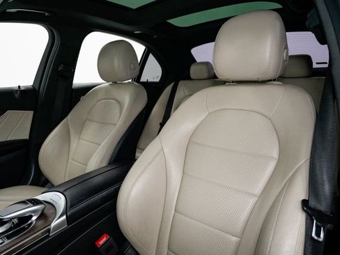 Used 2019 Mercedes-Benz C 300 4MATIC Sedan w/ Multimedia Package image 10