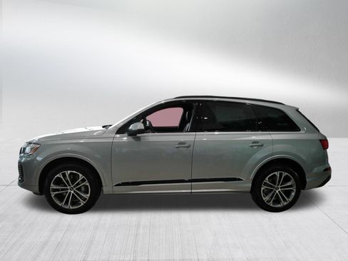 Used 2026 Audi Q7 2.0T Premium Plus w/ Premium Plus Package AWD/4WD image 3