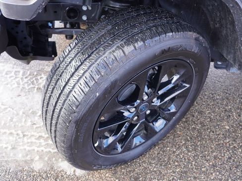 Certified 2025 Jeep Wrangler Unlimited Sahara w/ Safety Group image 14