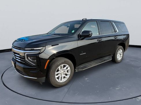 Used 2025 Chevrolet Tahoe LT image 1