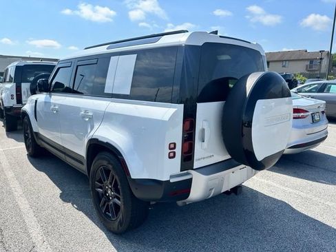 Used 2025 Land Rover Defender 110 S AWD/4WD image 3