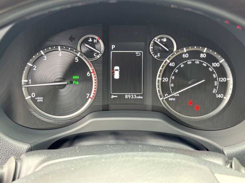 Used 2023 Lexus GX 460 Premium w/ Premium Plus Package image 9