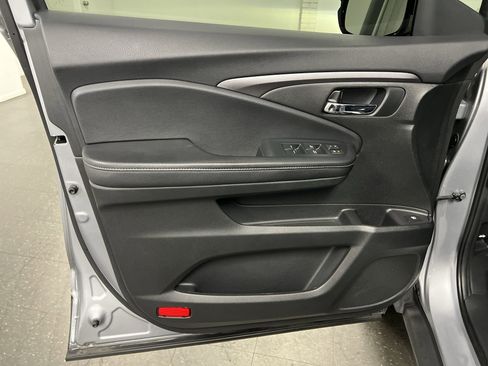 Used 2023 Honda Ridgeline Sport image 74