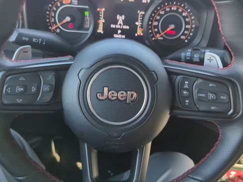 Used 2024 Jeep Wrangler Unlimited Rubicon 392 image 17