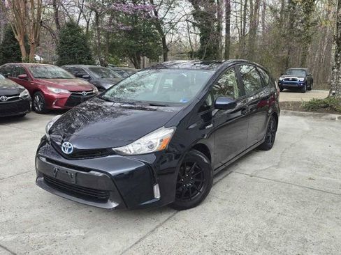 Used 2017 Toyota Prius V Three w/ Carpet Mat Package image 1