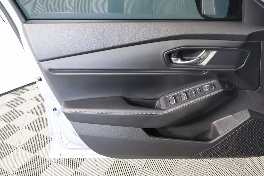 Used 2025 Honda Accord Sport image 12