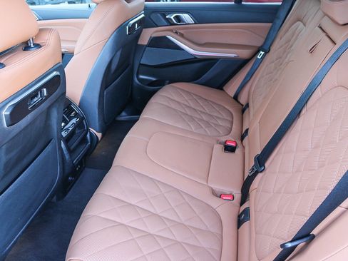 Used 2024 BMW X5 sDrive40i w/ Parking Assistance Package image 19