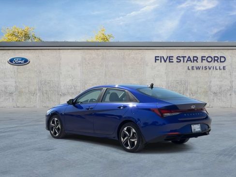 Used 2023 Hyundai Elantra SEL w/ Convenience Package FWD image 6
