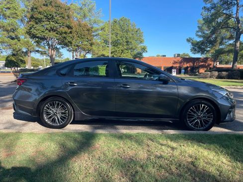 Used 2024 Kia Forte GT-Line w/ GT-Line Premium Package image 6