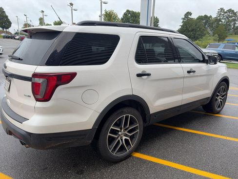 Used 2019 Ford Explorer Sport w/ Equipment Group 401A AWD/4WD image 3